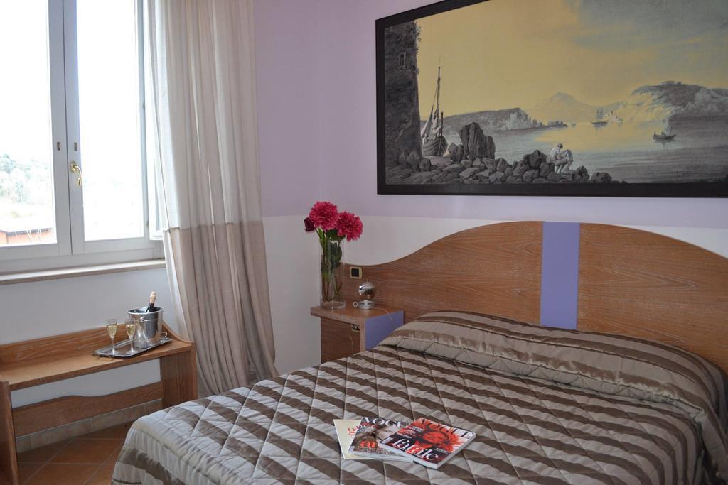 San Leucio Resort Caserta Room photo